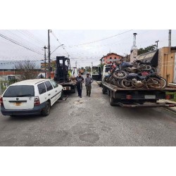 139 veículos são retirados do pátio da Delegacia de Campo Largo